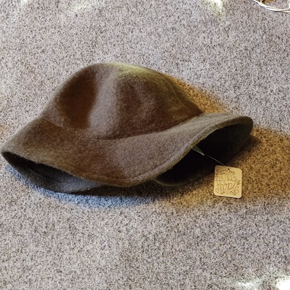 Free People Bucket Hat Moss One Size NWT
